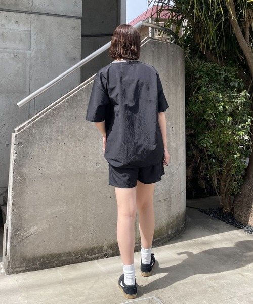 CIAOPANIC(チャオパニック)の「【ZOZO限定】配色ハーフスリーブナイロンプルオーバー(Tシャツ/カットソー・メンズ・カーキ/ブルーグレー/ブラック/ベージュ・XS/S/M/L/XL)」の15枚目の写真