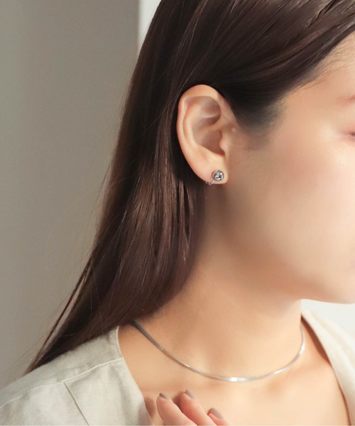 rapiecage(ラピエサージュ)の「プチウールマークイヤリング(イヤリング・レディース・シルバー/ゴールド・FREE)」の4枚目の写真