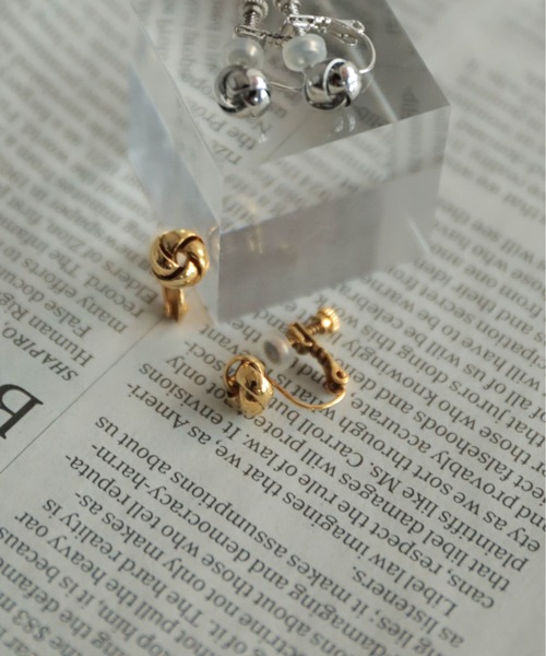 rapiecage(ラピエサージュ)の「プチウールマークイヤリング(イヤリング・レディース・シルバー/ゴールド・FREE)」の7枚目の写真