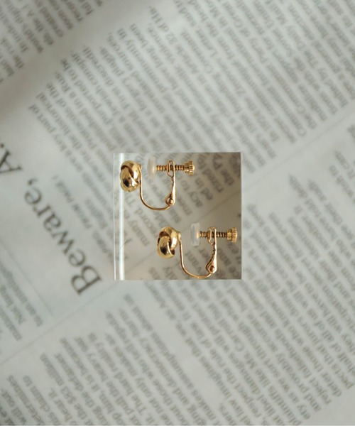 rapiecage(ラピエサージュ)の「プチウールマークイヤリング(イヤリング・レディース・シルバー/ゴールド・FREE)」の11枚目の写真