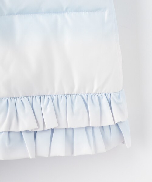 SHOO・LA・RUE（シューラルー）の「◆【110-140cm/撥水】フード2WAY総柄フリルブルゾン（ブルゾン・キッズ・ベージュ系その他3/ブラック系/パープル系1・11/12/13/14）」の5枚目の写真