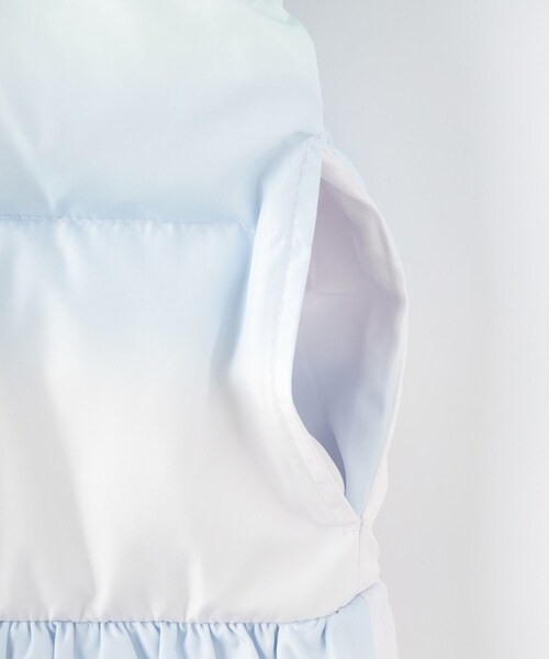 SHOO・LA・RUE（シューラルー）の「◆【110-140cm/撥水】フード2WAY総柄フリルブルゾン（ブルゾン・キッズ・ベージュ系その他3/ブラック系/パープル系1・11/12/13/14）」の6枚目の写真