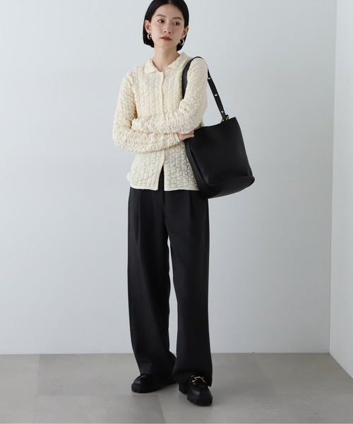 N.（N. Natural Beauty Basic）（エヌエヌナチュラルビューティーベーシック）の「シボフェイクレザーソフトホーボーバッグ（ショルダーバッグ・レディース・ベージュ/ブラック・ﾌﾘ-）」の4枚目の写真