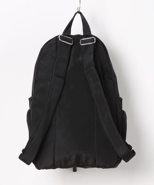 SPINNS(スピンズ)の「ドロスト ミニ バックパック(バックパック/リュック・メンズ・オフホワイト/ブラック・ONESIZE)」の3枚目の写真