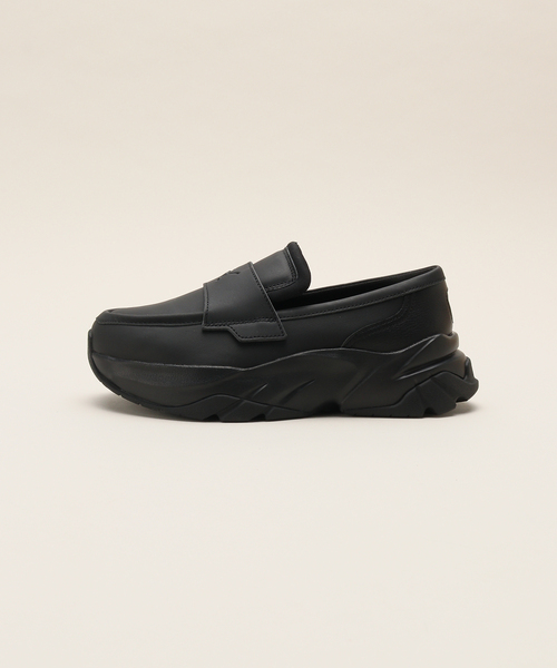 PUMA(プーマ)の「【PUMA / プーマ】SOPHYR ローファー ウィメンズ 397730(ローファー・レディース・ブラック・23.5cm/23cm/25cm/24.5cm/24cm)」の2枚目の写真
