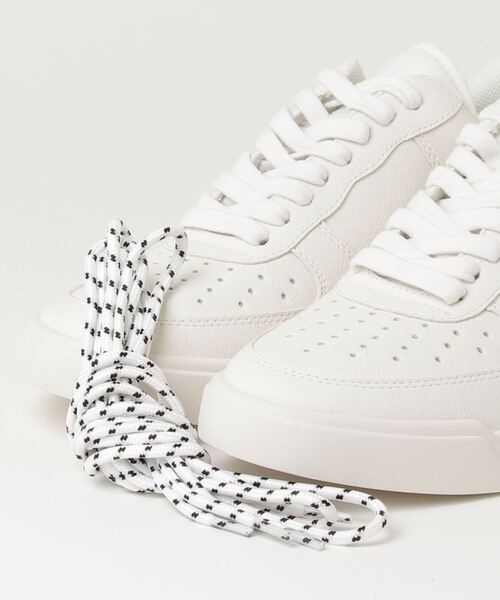 TORNADO MART（トルネードマート）の「TORNADO MART∴MIDカットスニーカー（スニーカー・メンズ・ホワイト/ブラック・M/L/S）」の3枚目の写真