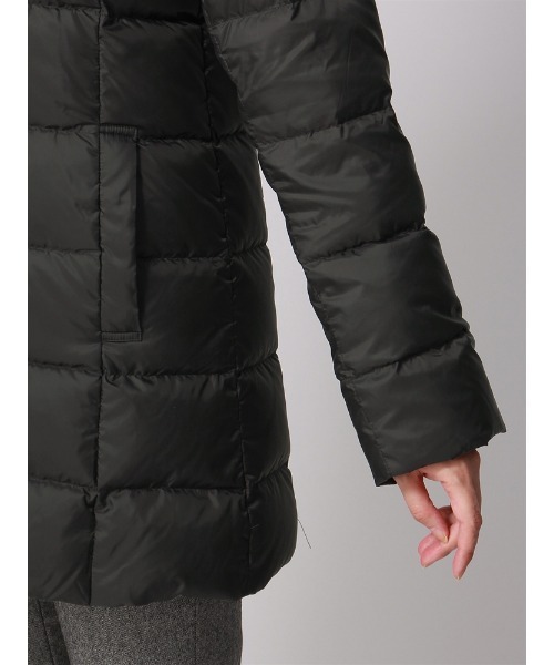 SUIT SQUARE（スーツスクエア）の「KAWADA DOWN×WHITE フーデッド