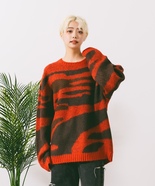 ROUGH TRADE(ラフトレード)の「【ROUGH TRADE/ラフトレード】モヘアライク クルーネックマーブル柄ニット(ニット/セーター・メンズ・グレー系その他/ブルー系その他/オレンジ系その他・MEDIUM/LARGE/X-LARGE)」の17枚目の写真