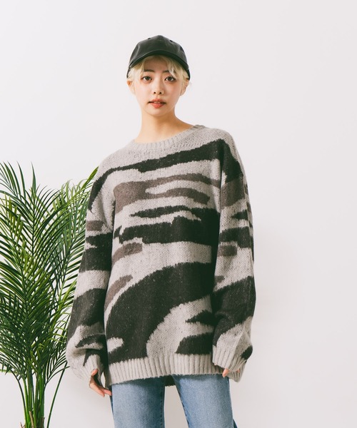 ROUGH TRADE(ラフトレード)の「【ROUGH TRADE/ラフトレード】モヘアライク クルーネックマーブル柄ニット(ニット/セーター・メンズ・グレー系その他/ブルー系その他/オレンジ系その他・MEDIUM/LARGE/X-LARGE)」の6枚目の写真