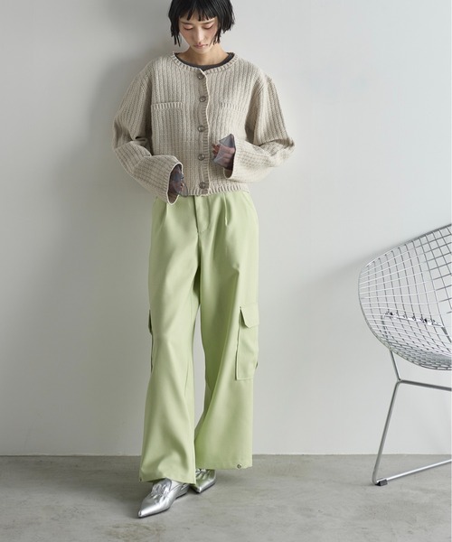 THE YOn（ザヨン）の「ドライタッチツイルカラーカーゴパンツ（カーゴパンツ・レディース・ベビーピンク/ライトグレー/ライム・M/S）」の4枚目の写真
