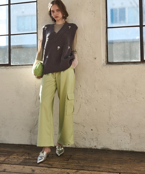 THE YOn（ザヨン）の「ドライタッチツイルカラーカーゴパンツ（カーゴパンツ・レディース・ベビーピンク/ライトグレー/ライム・M/S）」の7枚目の写真