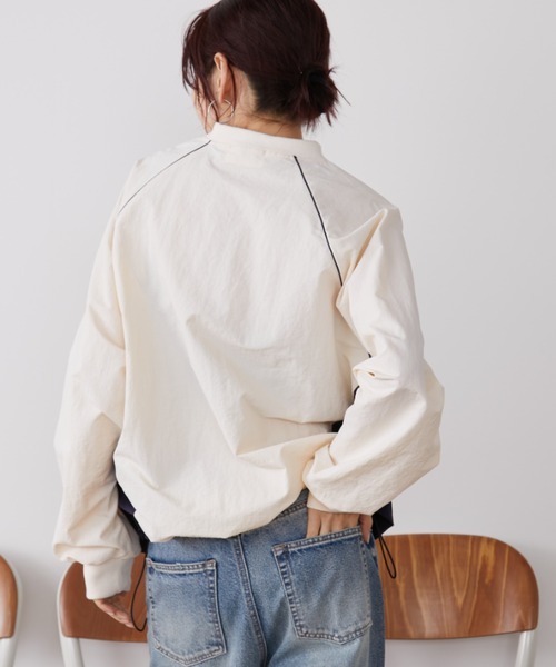 Auntie Rosa Holiday(アンティローザホリデー)の「バイカラーゲーミングナイロントップス(Tシャツ/カットソー・レディース・チャコールグレー/アイボリー・FREE)」の6枚目の写真