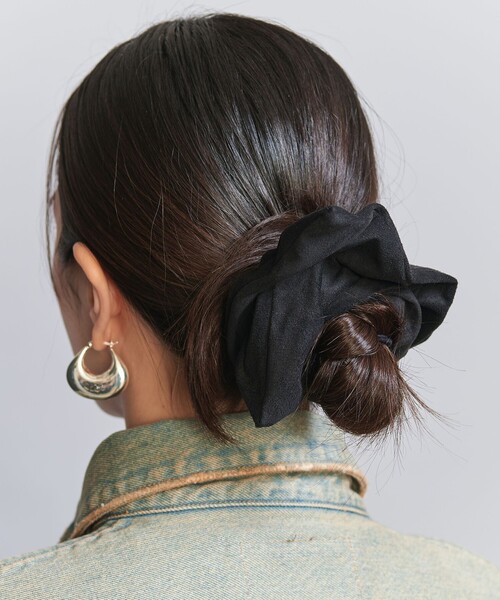 heyep（ヘイップ）シルクスクエアラージ　シュシュ Silk Square Large Scrunchie – heyep