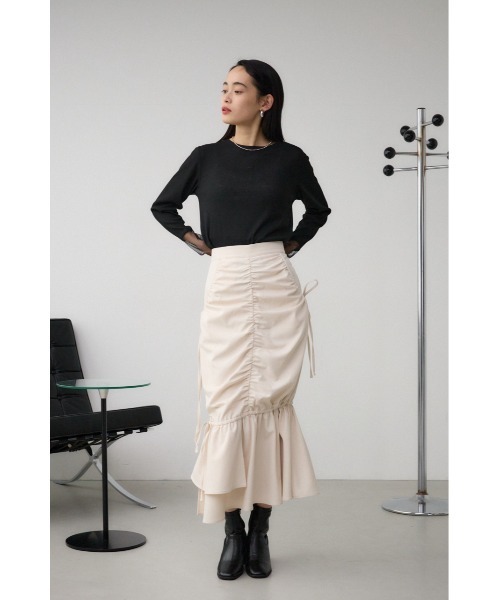 AZUL by moussy（アズールバイマウジー）の「ギャザーマーメイドリボンスカート（スカート・レディース・アイボリー/ブラック・MEDIUM/SMALL）」の19枚目の写真