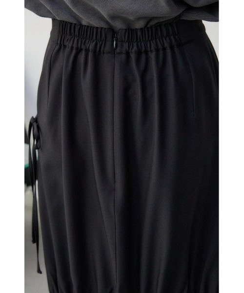 AZUL by moussy（アズールバイマウジー）の「ギャザーマーメイドリボンスカート（スカート・レディース・アイボリー/ブラック・MEDIUM/SMALL）」の11枚目の写真