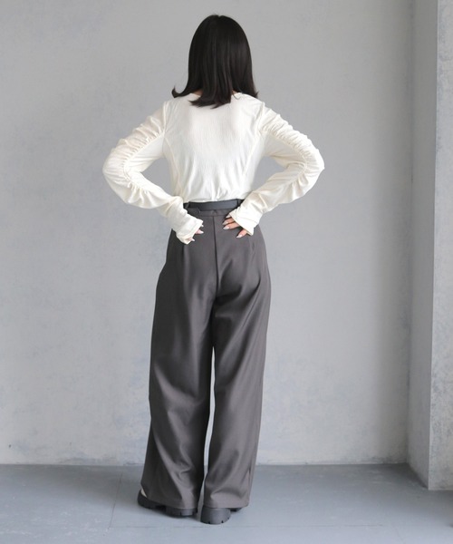 cheriella（シェリエラ）の「【cheriella】ベルト付きタックワイドパンツ BELTED TUCK WIDE PANTS（その他パンツ・レディース・グレー/ブラウン/ブラック・M/S）」の15枚目の写真