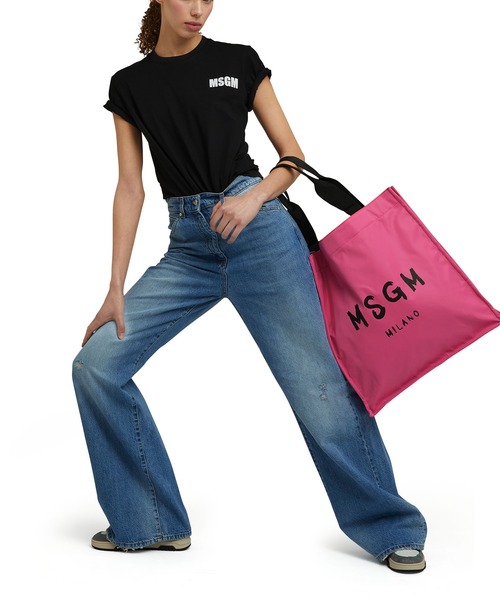 MSGM（エムエスジーエム）の「【New Basic】NEVER LOOK BACK ステートメントロゴTシャツ（Tシャツ/カットソー・レディース・ブラック/ホワイト・M/L/S）」の12枚目の写真