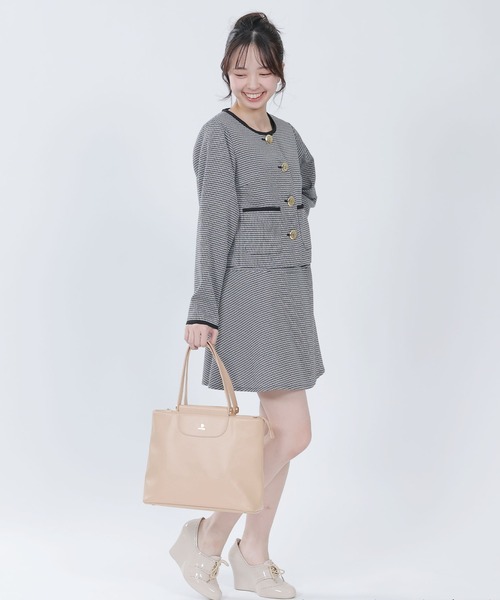 MARY QUANT マリークワント シンプルデイジーアクセント トート MARY QUANT ONLINE SHOP｜マリークヮントオンラインショップ