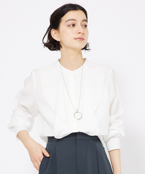 qualite（カリテ）の「【一枚で華やぐ、エレガントな春ブラウス】レイヤードラッフルブラウス/春服/夏服/オフィスカジュアル/（シャツ/ブラウス・レディース・ホワイト/グレイッシュブルー/チャコールグレー・フリー）」の14枚目の写真