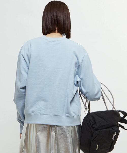 CONVERSE TOKYO(コンバーストウキョウ)の「ONEPOINT LOGO EMBROIDERY SWEAT(スウェット・レディース・ホワイト/チャコールグレー/パープル/サックスブルー・FREE)」の11枚目の写真
