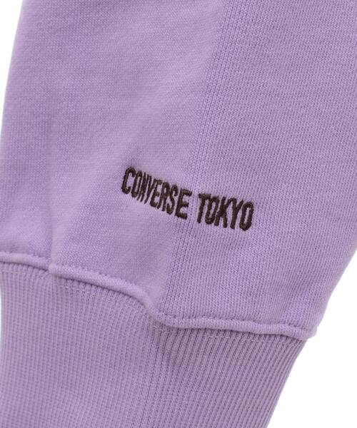 CONVERSE TOKYO(コンバーストウキョウ)の「ONEPOINT LOGO EMBROIDERY SWEAT(スウェット・レディース・ホワイト/チャコールグレー/パープル/サックスブルー・FREE)」の18枚目の写真