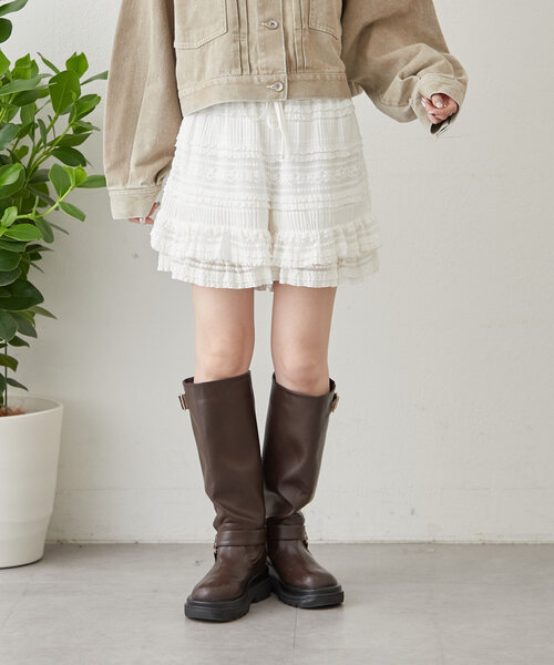 w closet（ダブルクローゼット）の「フリルミニショートパンツ（その他パンツ・レディース・オフホワイト/ブラック・FREE）」の10枚目の写真