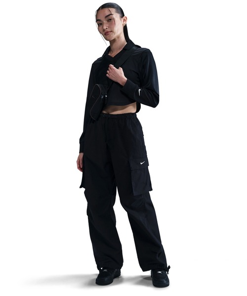 NIKE(ナイキ)の「NIKE WMNS STREET CARGO PANT IB1059(その他パンツ・レディース・ブラック・XS/S)」の3枚目の写真