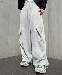 ISOOK | 【ISOOK / アイスー】タック入りバルーンスェットパンツ / ワイド コクーン 総ゴム シームデザイン ビックシルエット 黒 ブラック グレー ZOZOTOWN限定(スウェットパンツ)