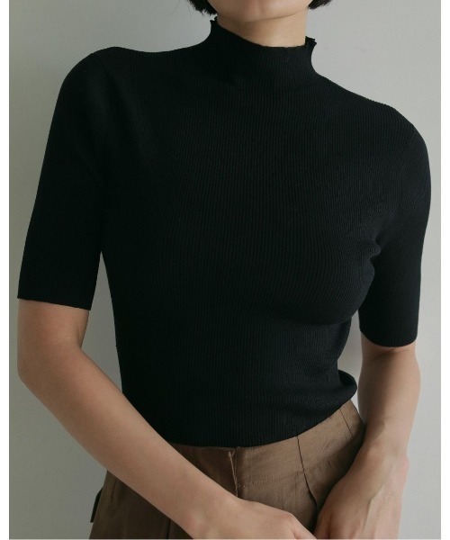 anuke（アンヌーク）の「anuke Halfsleeve Rib Knit 62510521（ニット/セーター・レディース・ブラック/オフホワイト/チャコールグレー・FREE）」の2枚目の写真