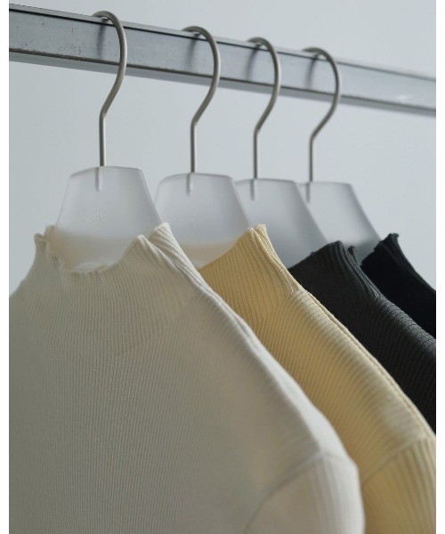 anuke（アンヌーク）の「anuke Halfsleeve Rib Knit 62510521（ニット/セーター・レディース・ブラック/オフホワイト/チャコールグレー・FREE）」の9枚目の写真