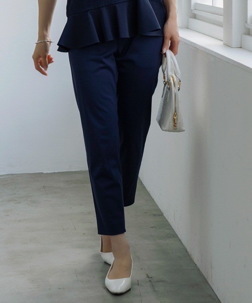 Sono(ソーノ)の「【SONO/ソーノ】【PLUVIOPHILE COL.】コンフォートテーパードパンツ-Rainy day-(その他パンツ・レディース・ネイビー/ブラック・1/2)」の1枚目の写真