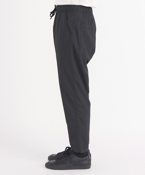 WHITE MOUNTAINEERING(ホワイトマウンテニアリング)の「【White Mountaineering / ホワイトマウンテニアリング】TAPERED PANTS/セットアップ対応(スラックス・メンズ・ブラック/ネイビー・0/1/2)」の3枚目の写真