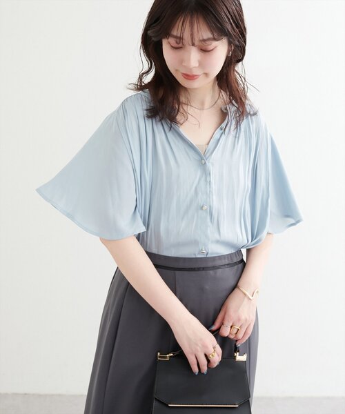 natural couture（ナチュラルクチュール）の「とろみサテンフレア袖ギャザーブラウス（シャツ/ブラウス・レディース・ライトグレー/ピンク/ラベンダー/ピンクベージュ/サックスブルー/アイボリー/チャコールグレー・FREE）」の21枚目の写真