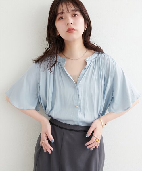 natural couture（ナチュラルクチュール）の「とろみサテンフレア袖ギャザーブラウス（シャツ/ブラウス・レディース・ライトグレー/ピンク/ラベンダー/ピンクベージュ/サックスブルー/アイボリー/チャコールグレー・FREE）」の22枚目の写真