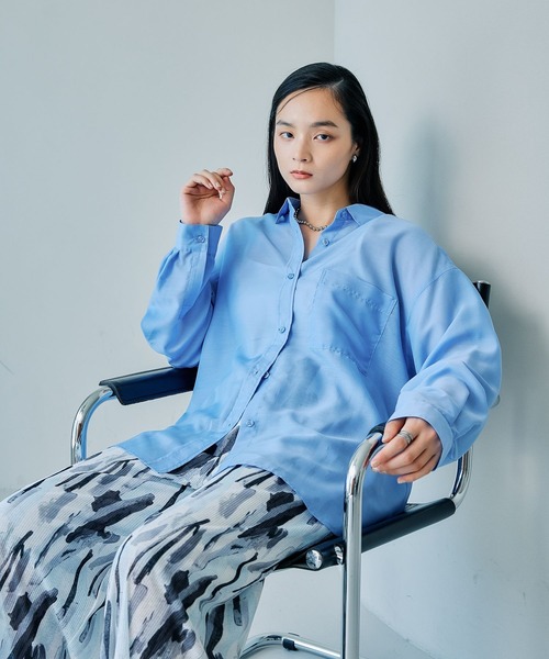 LEPSIM（レプシィム）の「シアー長袖シャツ　497152（シャツ/ブラウス・レディース・オフホワイト/ブルー/ブラック/ピンク/アイボリー/ブラウン・FREE）」の5枚目の写真