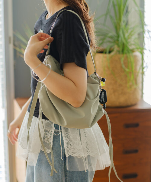 セール】【4色展開/2WAY/500mlペットボトル収納可能】リボン