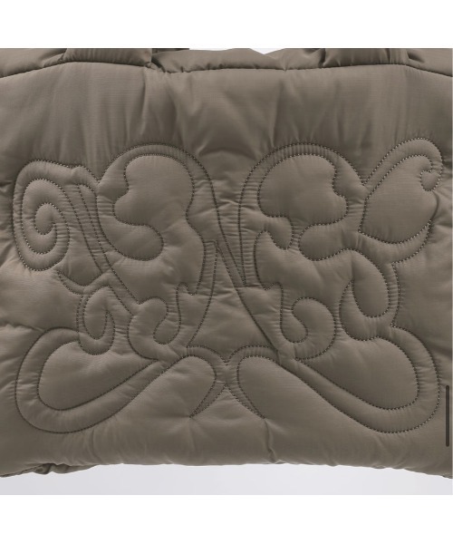 FANCY CLUB(ファンシークラブ)の「【日本未発売/WEB限定】FANCY CLUB(ファンシークラブ)/パデッド パファー バタフライ キルティング ショルダー トートバッグ 軽量/CUDDLE PADDED SHOULDER BAG(ショルダーバッグ・レディース・ブラウン/グレー/ブラック・FREE)」の11枚目の写真