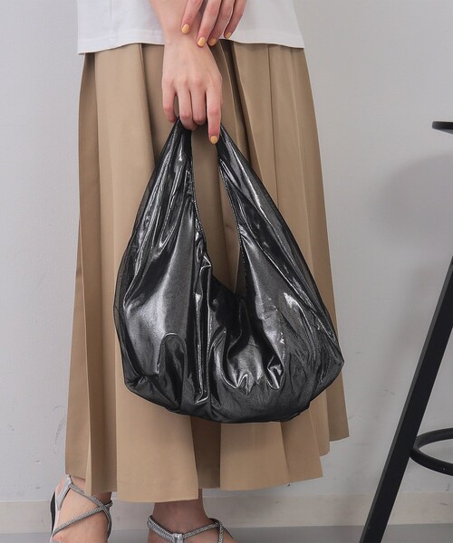 OPAQUE.CLIP（オペークドットクリップ）の「チュールレイヤードミドルショルダーバッグ（ショルダーバッグ・レディース・ピンク系/ブラック/シルバー・00）」の2枚目の写真