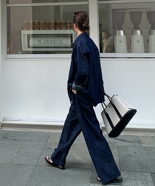 Girly Doll(ガーリードール)の「オーバーデニムシャツとタックワイドデニムセットアップ(セットアップ・レディース・ネイビー・S/M/L)」の9枚目の写真