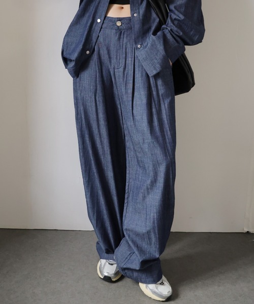 Girly Doll(ガーリードール)の「オーバーデニムシャツとタックワイドデニムセットアップ(セットアップ・レディース・ネイビー・S/M/L)」の11枚目の写真