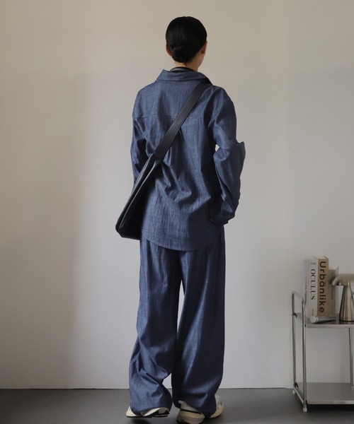 Girly Doll(ガーリードール)の「オーバーデニムシャツとタックワイドデニムセットアップ(セットアップ・レディース・ネイビー・S/M/L)」の14枚目の写真