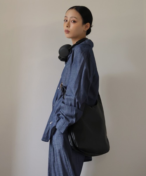 Girly Doll(ガーリードール)の「オーバーデニムシャツとタックワイドデニムセットアップ(セットアップ・レディース・ネイビー・S/M/L)」の21枚目の写真