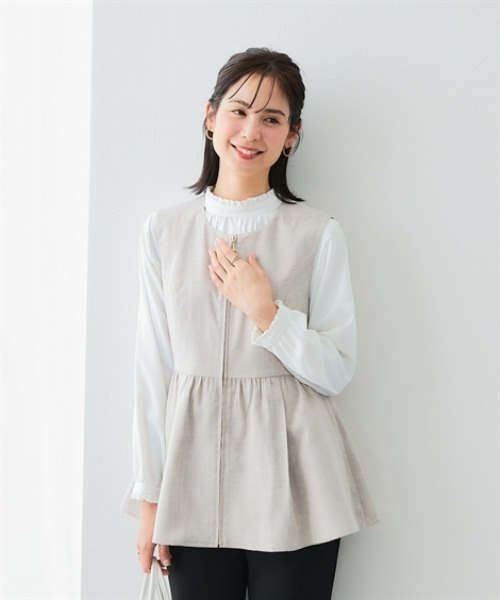 7days Life Styling（セブンデイズライフスタイリング）の「洗える麻調合繊ペプラムジレ（接触冷感・防しわ・ストレッチ・UVカット）（ベスト・レディース・ベージュ系/ネイビー系・S/M/L/LL）」の3枚目の写真