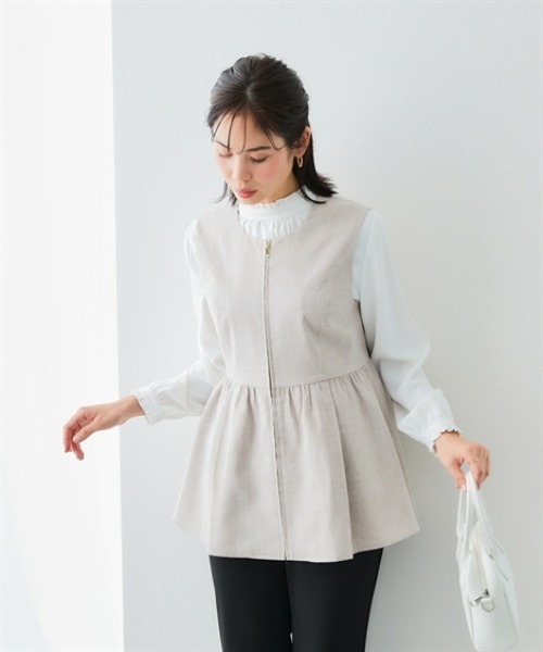 7days Life Styling（セブンデイズライフスタイリング）の「洗える麻調合繊ペプラムジレ（接触冷感・防しわ・ストレッチ・UVカット）（ベスト・レディース・ベージュ系/ネイビー系・S/M/L/LL）」の5枚目の写真