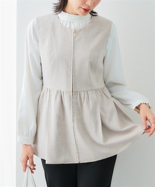 7days Life Styling（セブンデイズライフスタイリング）の「洗える麻調合繊ペプラムジレ（接触冷感・防しわ・ストレッチ・UVカット）（ベスト・レディース・ベージュ系/ネイビー系・S/M/L/LL）」の14枚目の写真