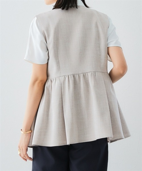 7days Life Styling（セブンデイズライフスタイリング）の「洗える麻調合繊ペプラムジレ（接触冷感・防しわ・ストレッチ・UVカット）（ベスト・レディース・ベージュ系/ネイビー系・S/M/L/LL）」の16枚目の写真