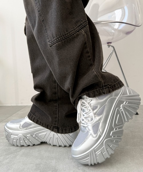 WEGO（ウィゴー）の「WEGO/ボリュームスニーカー（スニーカー・レディース・ホワイト/キャメル/シルバー/ブラック・MEDIUM/LARGE/SMALL）」の22枚目の写真