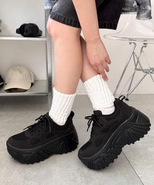 WEGO（ウィゴー）の「WEGO/ボリュームスニーカー（スニーカー・レディース・ホワイト/キャメル/シルバー/ブラック・MEDIUM/LARGE/SMALL）」の13枚目の写真