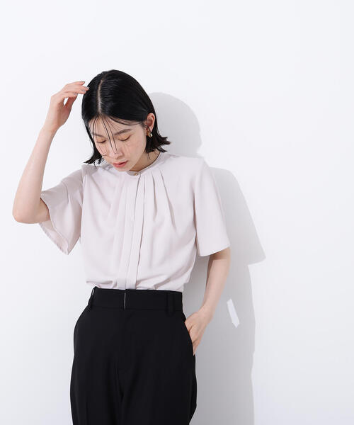 N.（N. Natural Beauty Basic）（エヌエヌナチュラルビューティーベーシック）の「フロントタックフレアスリーブブラウス（シャツ/ブラウス・レディース・ライトベージュ/オフホワイト/ブルー・MEDIUM）」の11枚目の写真