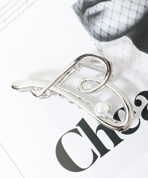 FUNALIVE（ファンアライブ）の「シルバー星型デザインヘアークリップ